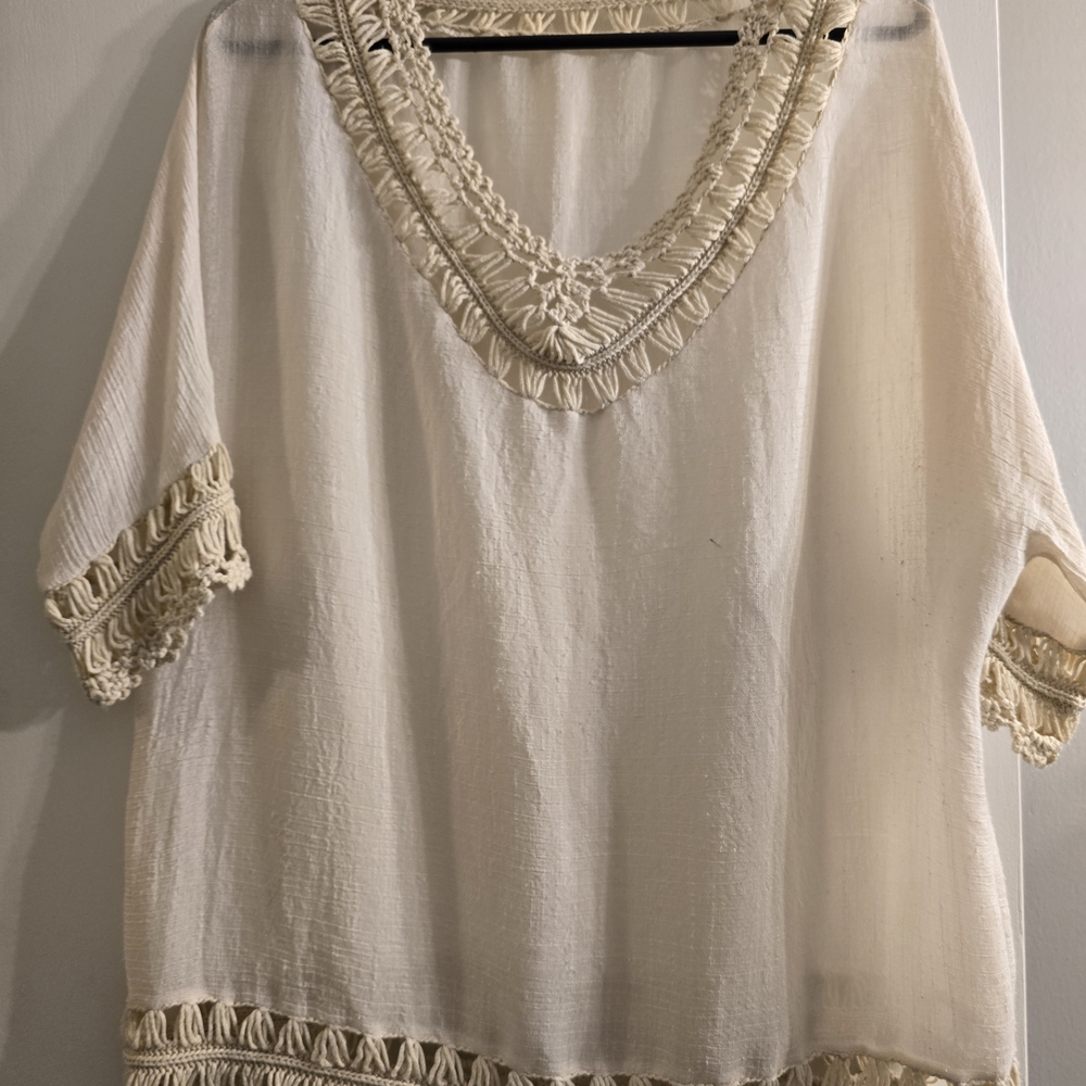 Elegant Cream Crochet Trim Women's Top